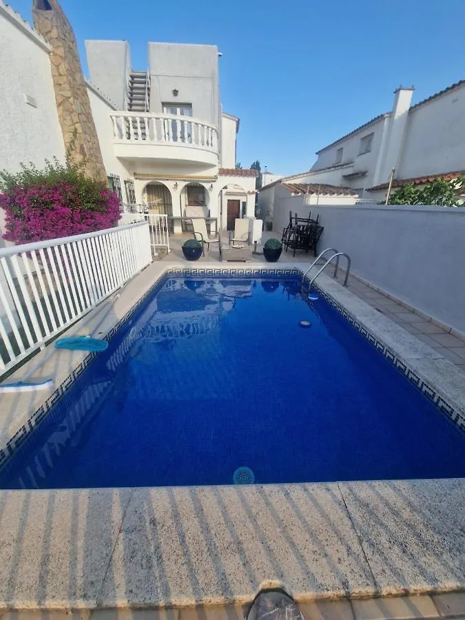 Arning Apartman Empuriabrava 0*,  Spanyolország